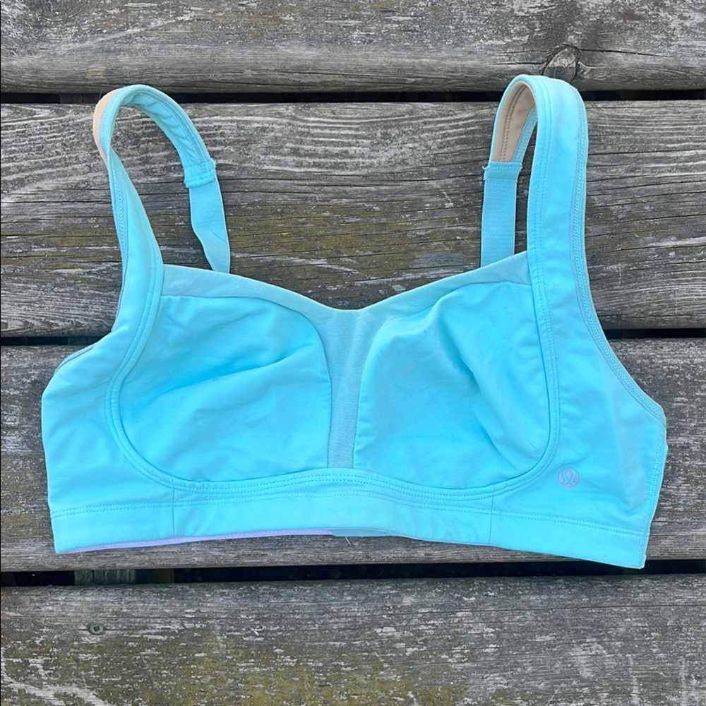Lululemon Ta Ta Tamer 36C
Aquamarine